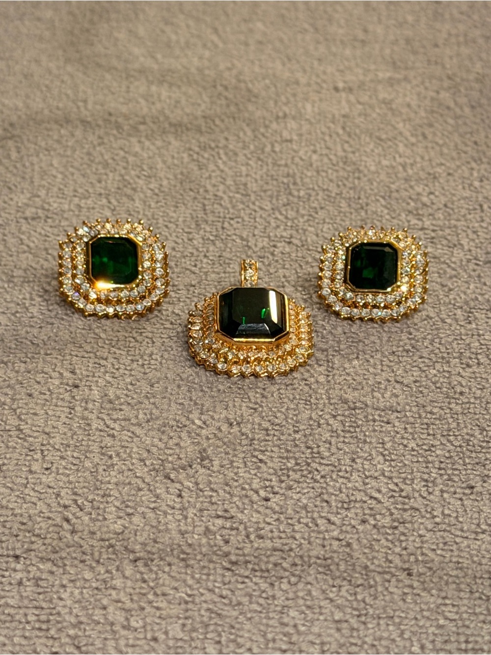 Vintage Roman Gold-Plated Green Stone Pendant and Earring Set